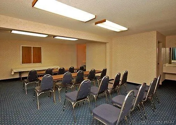 Quality & Suites Hotel