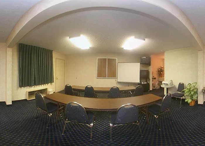 Quality & Suites Hotel